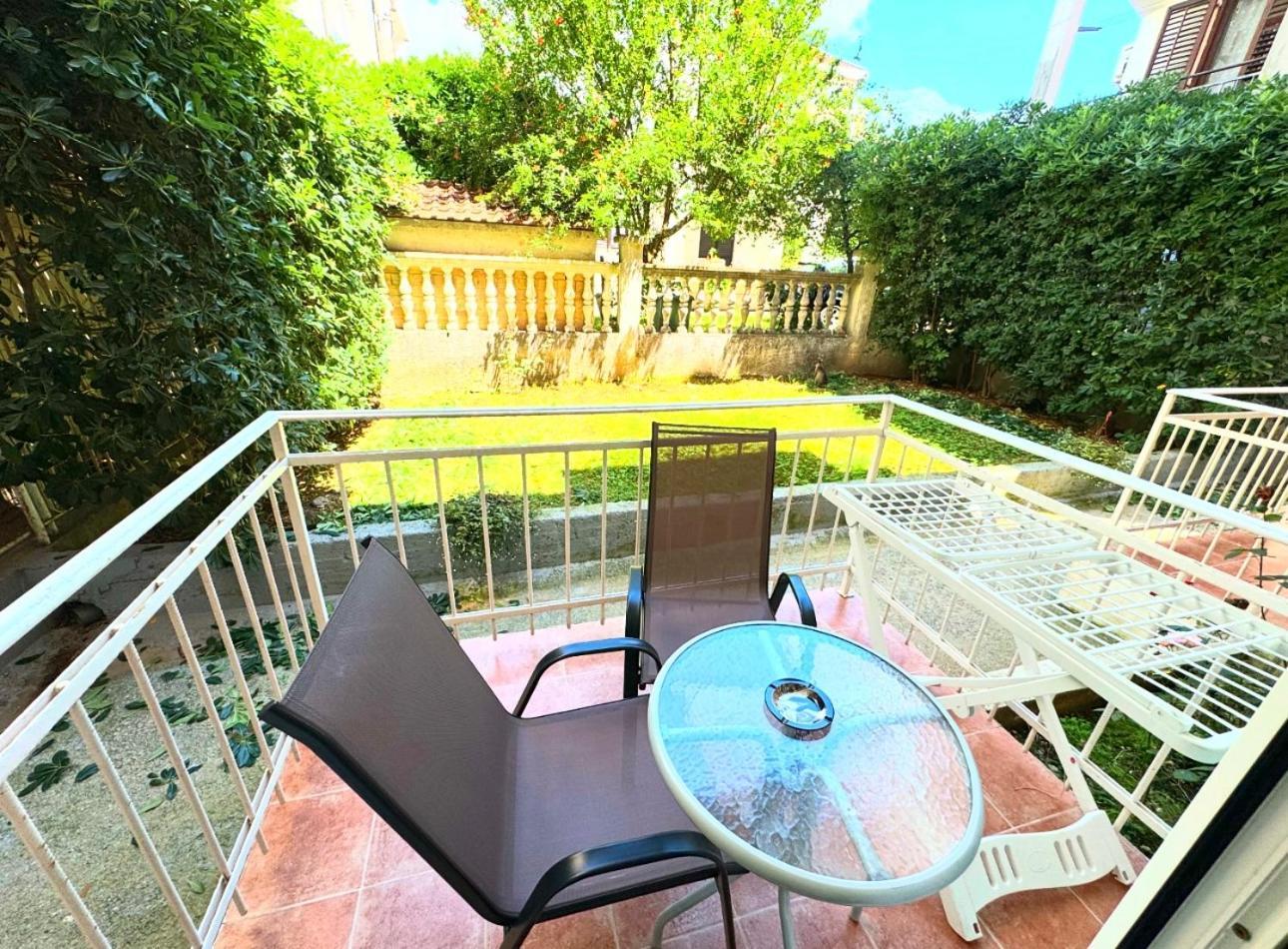 Guesthouse Mb Knezevic บุดวา ภายนอก รูปภาพ